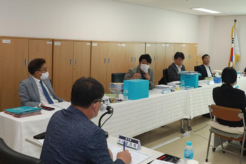 제258회 서울특별시 마포구의회 제1차정례회 행정건설위원회 주민센터 행정사무감사 - 4