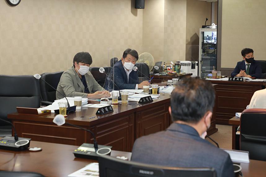 제258회 서울특별시 마포구의회 제1차정례회 제1~4차 행정건설위원회 및 행정사무감사 - 7