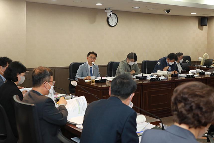 제258회 서울특별시 마포구의회 제1차정례회 제1~4차 행정건설위원회 및 행정사무감사 - 7