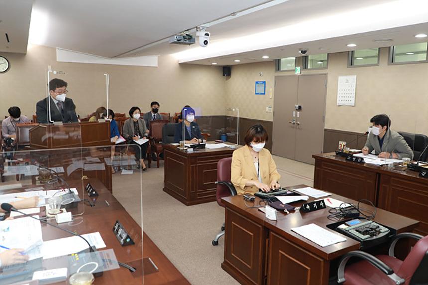 제258회 서울특별시 마포구의회 제1차정례회 제1차 의회운영위원회 및 행정사무감사 - 5