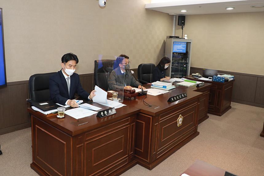 제258회 서울특별시 마포구의회 제1차정례회 제1차 의회운영위원회 및 행정사무감사 - 5