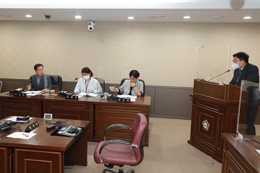 제258회 서울특별시 마포구의회 제1차정례회 제1차 의회운영위원회 및 행정사무감사 - 5