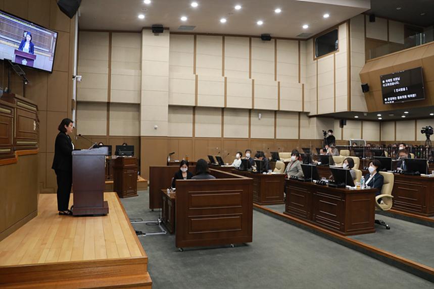 제258회 서울특별시 마포구의회 제1차정례회 제2차 본회의 - 7