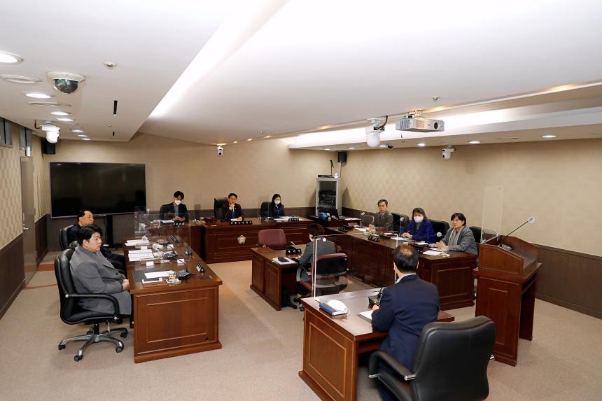 폐회중 의회운영위원회