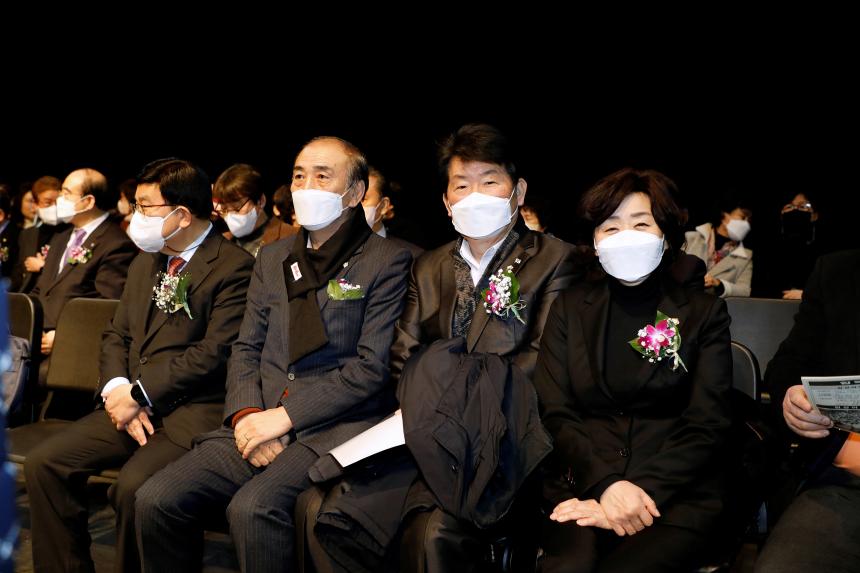 일성여자중고등학교 졸업장 수여식