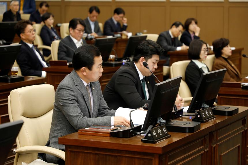 제1차 본회의 - 제261회 마포구의회 임시회 개회