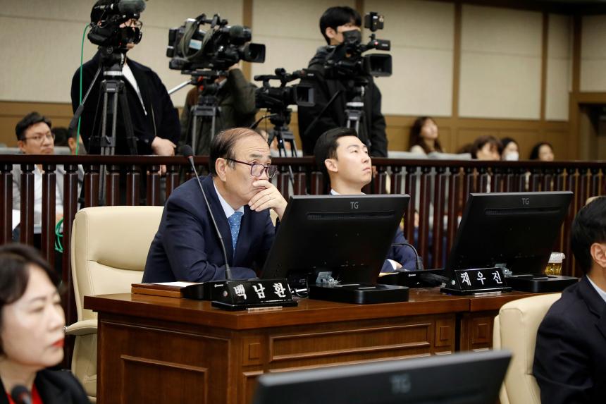 제2차 본회의 - 제261회 마포구의회 임시회 - 1