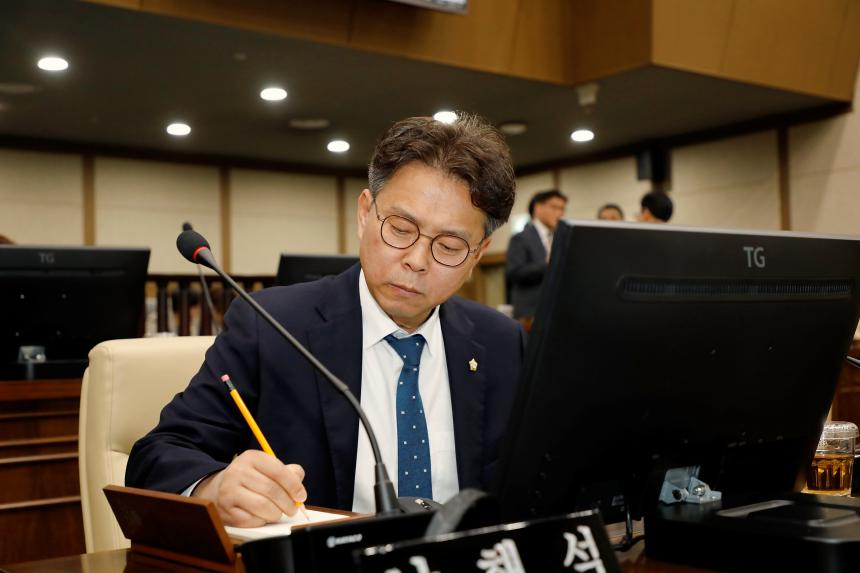 제2차 본회의 - 제261회 마포구의회 임시회