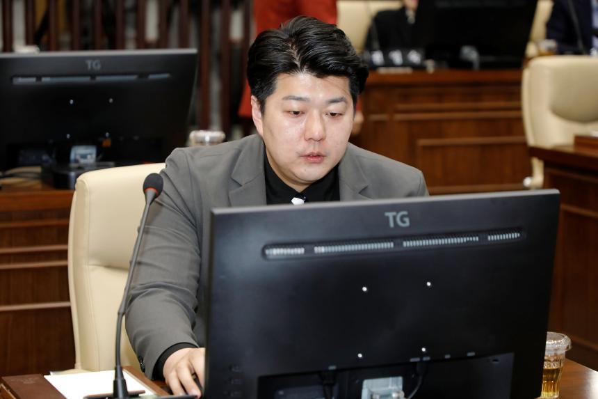 제2차 본회의 - 제261회 마포구의회 임시회