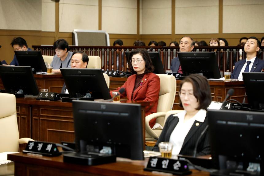 제3차 본회의&lpar;폐회&rpar; - 제261회 마포구의회 임시회