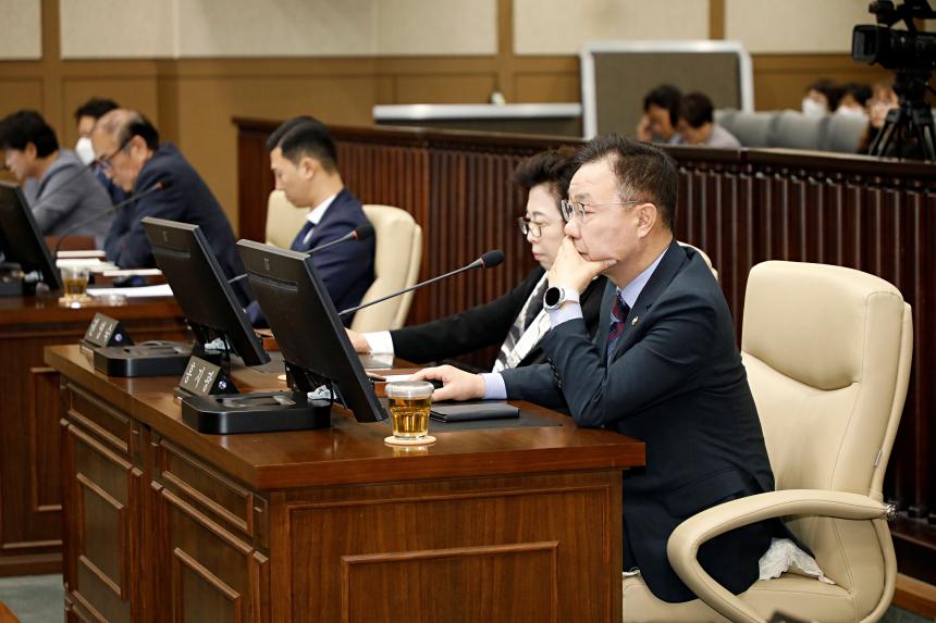 제3차 본회의&lpar;폐회&rpar; - 제261회 마포구의회 임시회