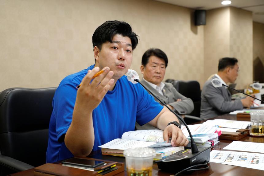 행정건설위원회 - 제262회 제1차 정례회 - 1