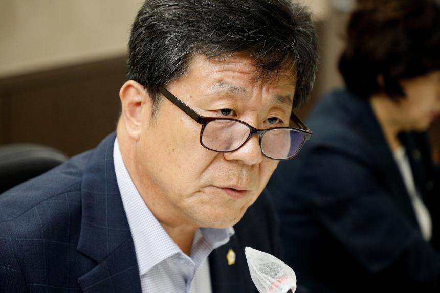 제262회 마포구의회 제1차 정례회 복지도시위원회 회의 모습 - 2