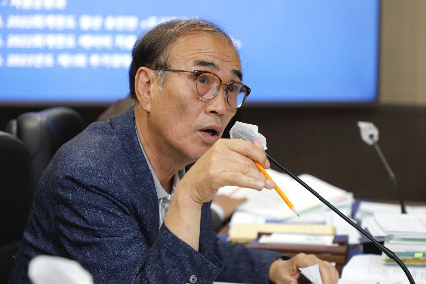 제262회 마포구의회 제1차 정례회 복지도시위원회 회의 모습 - 5