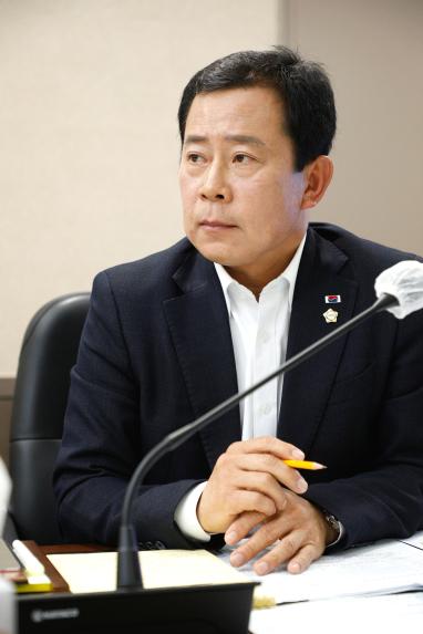 제262회 마포구의회 제1차 정례회 복지도시위원회 회의 모습 - 4