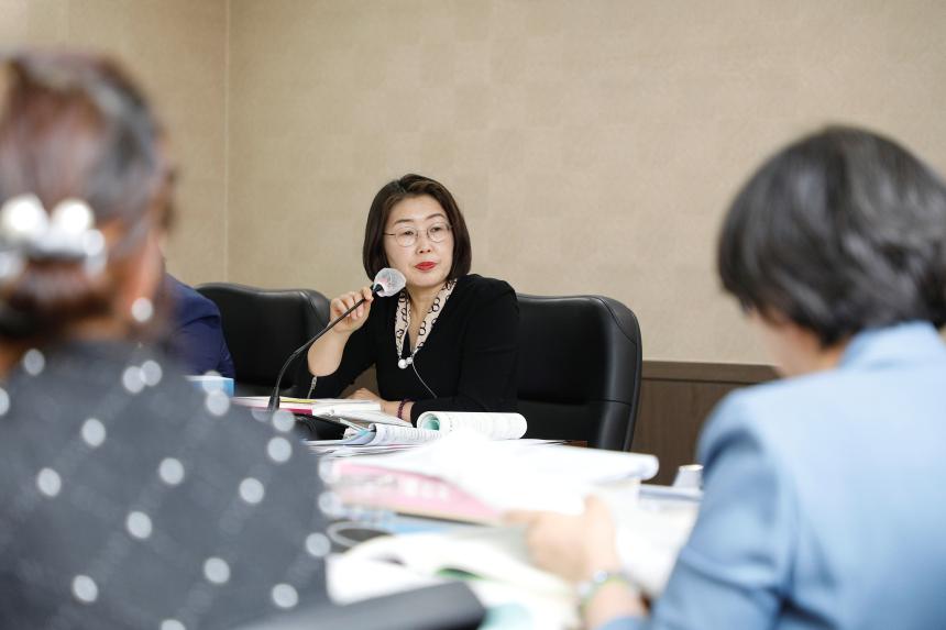 제262회 마포구의회 제1차 정례회 복지도시위원회 회의 모습 - 5