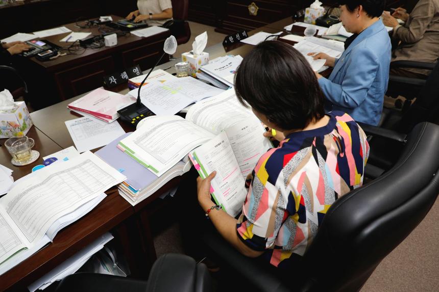 제262회 마포구의회 제1차 정례회 복지도시위원회 회의 모습