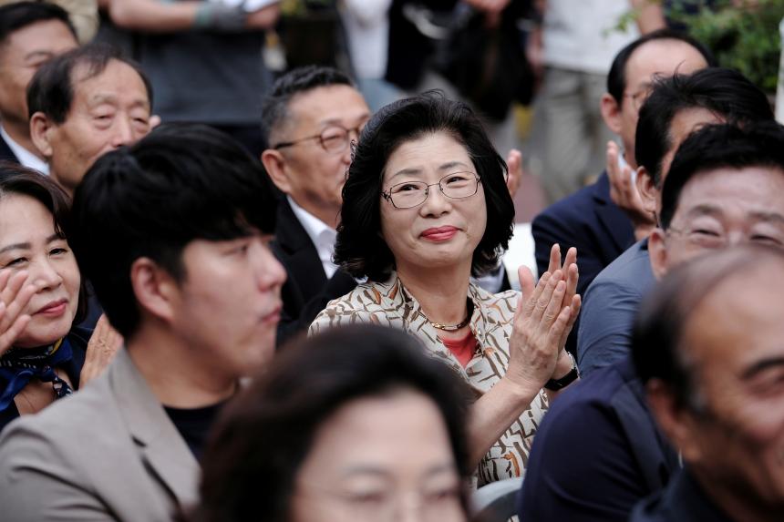 레드로드 핫포차 제막식