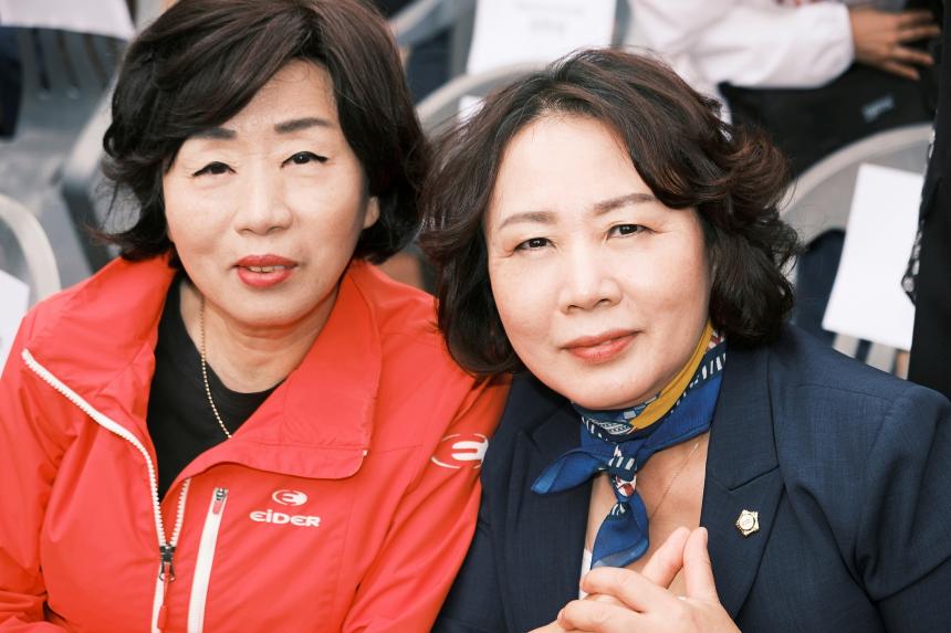 레드로드 핫포차 제막식