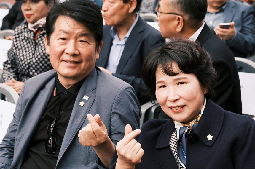 레드로드 핫포차 제막식