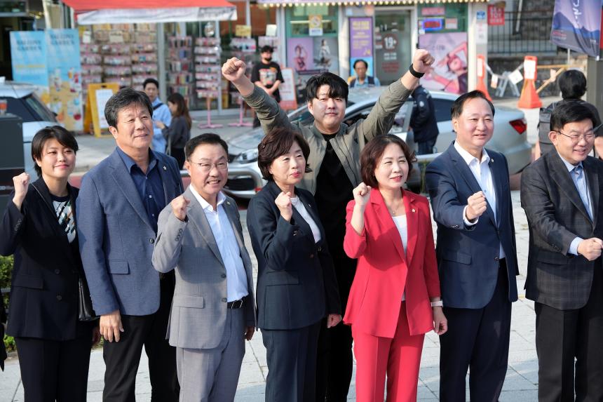 577돌 맞이 한글날 기념행사 한글멋글씨전 - 홍대 앞! 한글로 물들이다 - 3