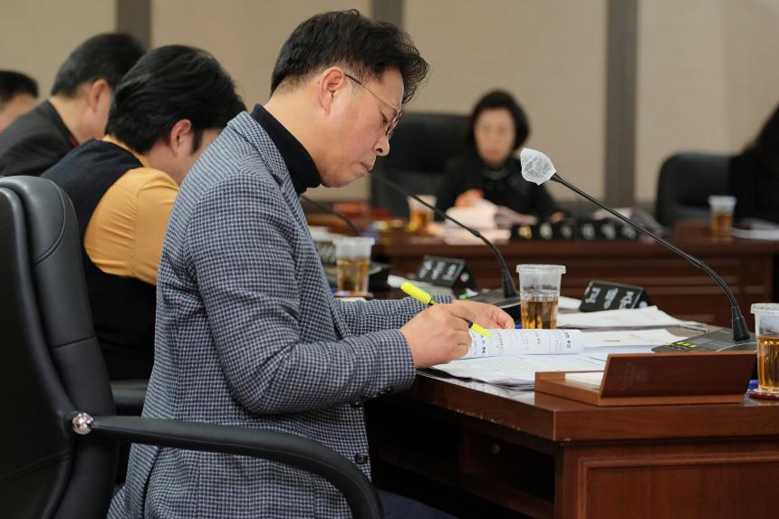 제265회 제2차 정례회 행정건설위원회 회의 - 1