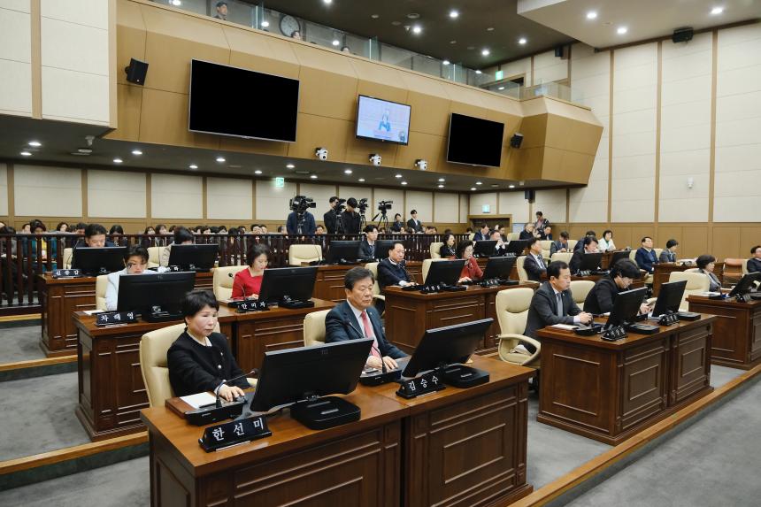 제266회 마포구의회 임시회 제2차 본회의 - 1