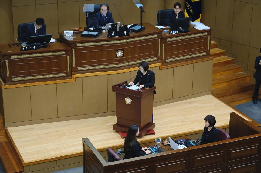 제266회 마포구의회 임시회 제2차 본회의 - 3