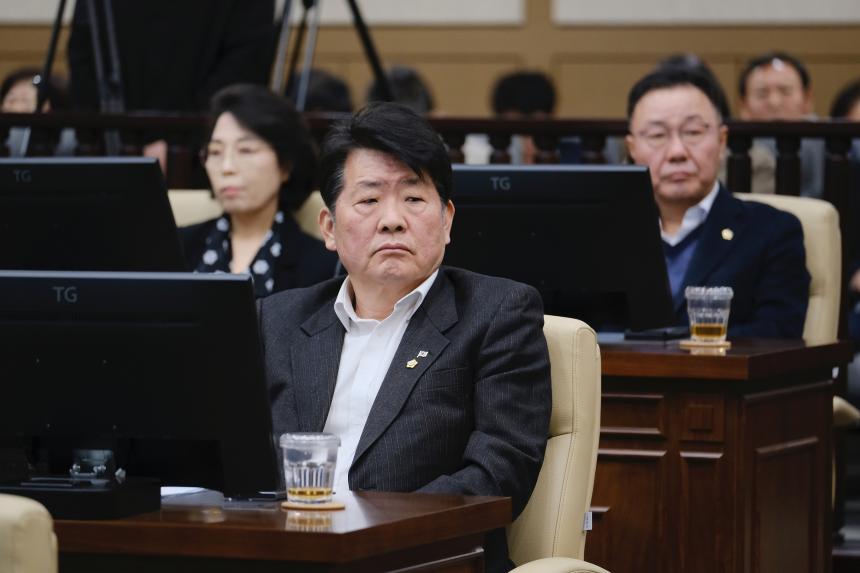 제266회 마포구의회 임시회 제2차 본회의 - 1