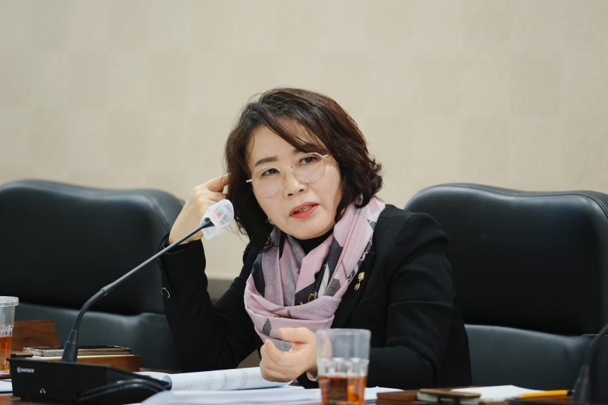 제266회 마포구의회 임시회 행정건설위원회 회의 - 1