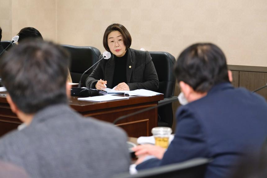 제266회 마포구의회 임시회 복지도시위원회 회의 - 3