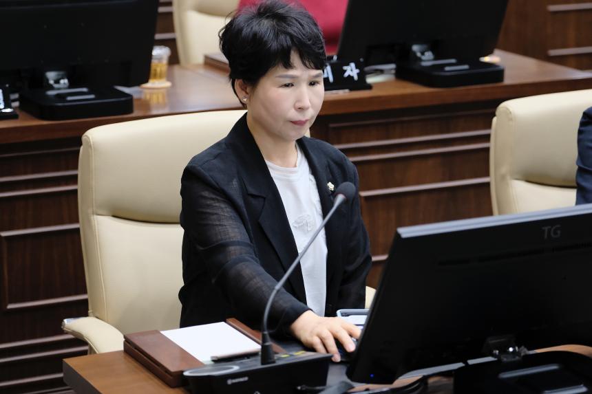 제2차 본회의 - 제270회 임시회 - 1