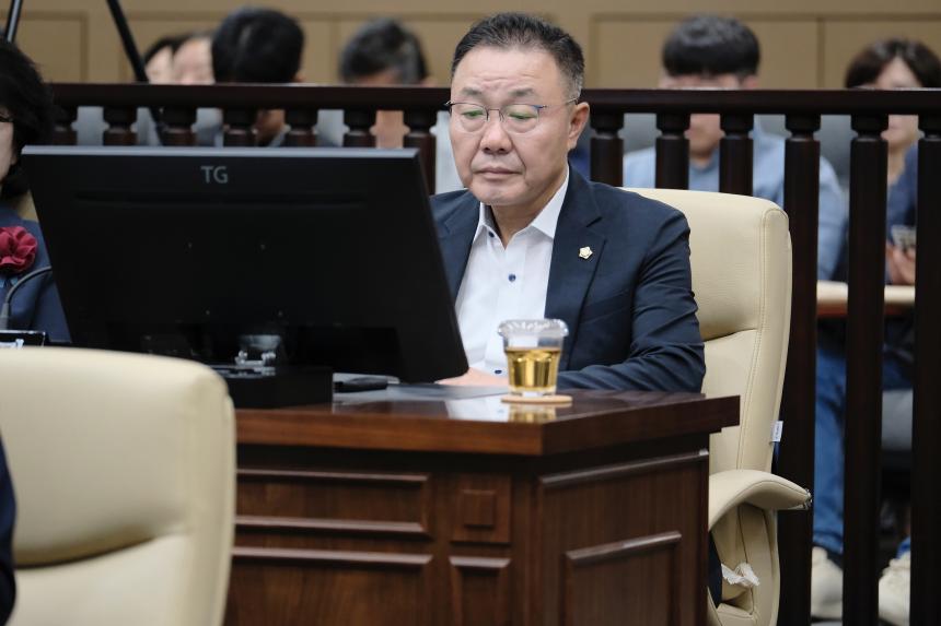 제2차 본회의 - 제270회 임시회 - 1