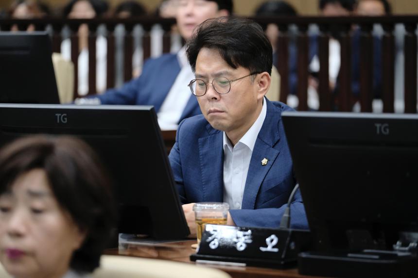 제2차 본회의 - 제270회 임시회 - 1