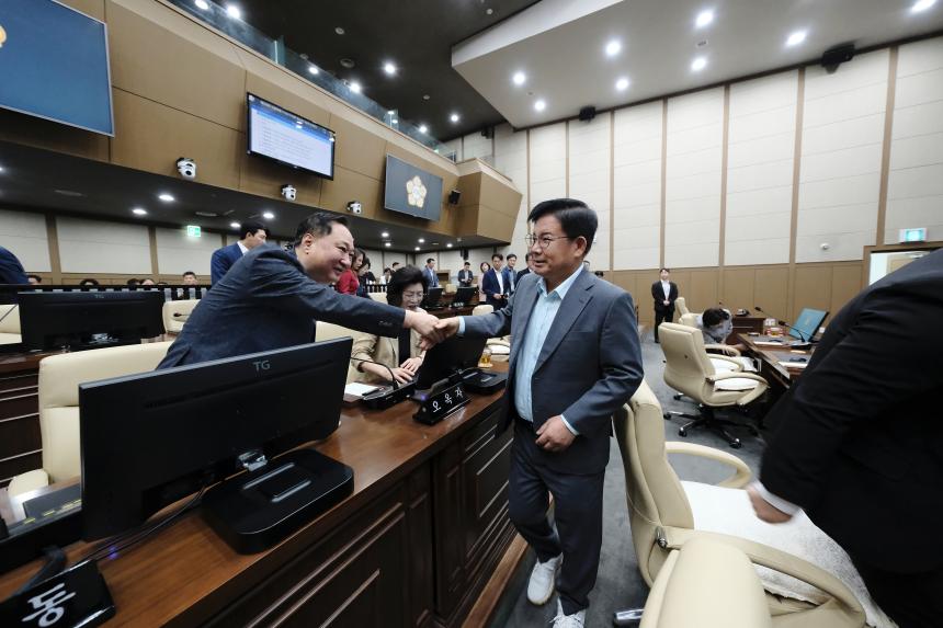 제2차 본회의 - 제270회 임시회 - 2