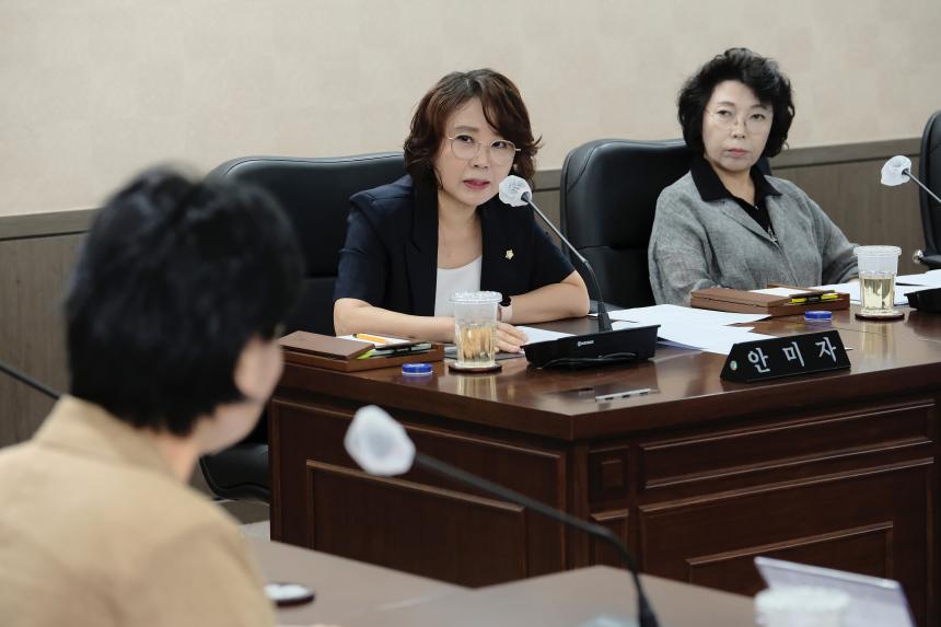 행정건설위원회 제1차~3차 - 제270회 마포구의회 임시회