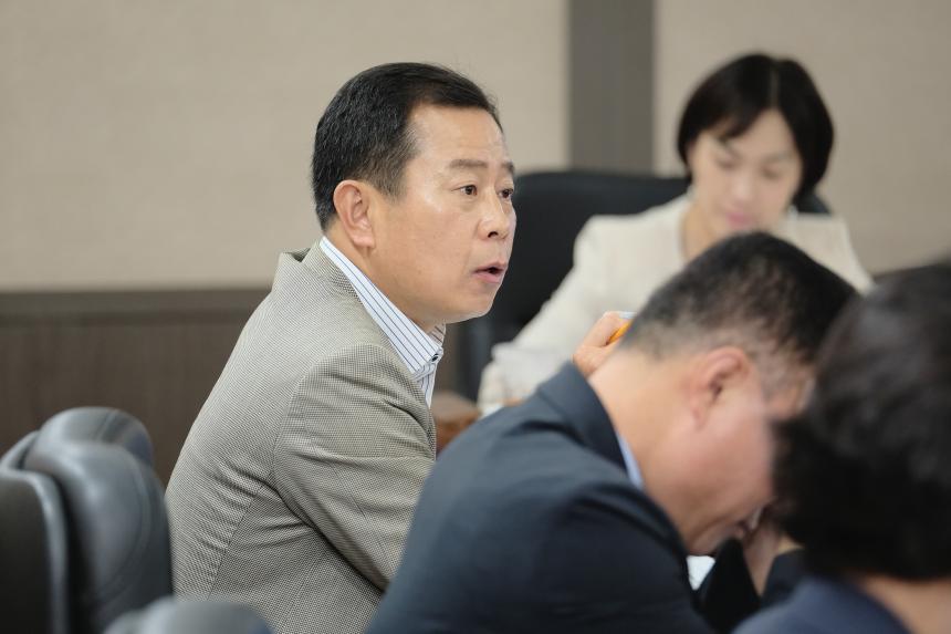 행정건설위원회 제1차~3차 - 제270회 마포구의회 임시회 - 3