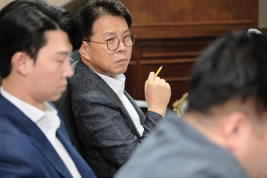 행정건설위원회 제1차~3차 - 제270회 마포구의회 임시회 - 4