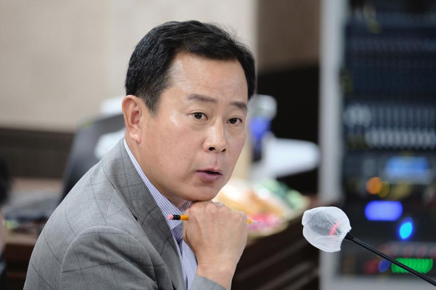 행정건설위원회 제1차~3차 - 제270회 마포구의회 임시회