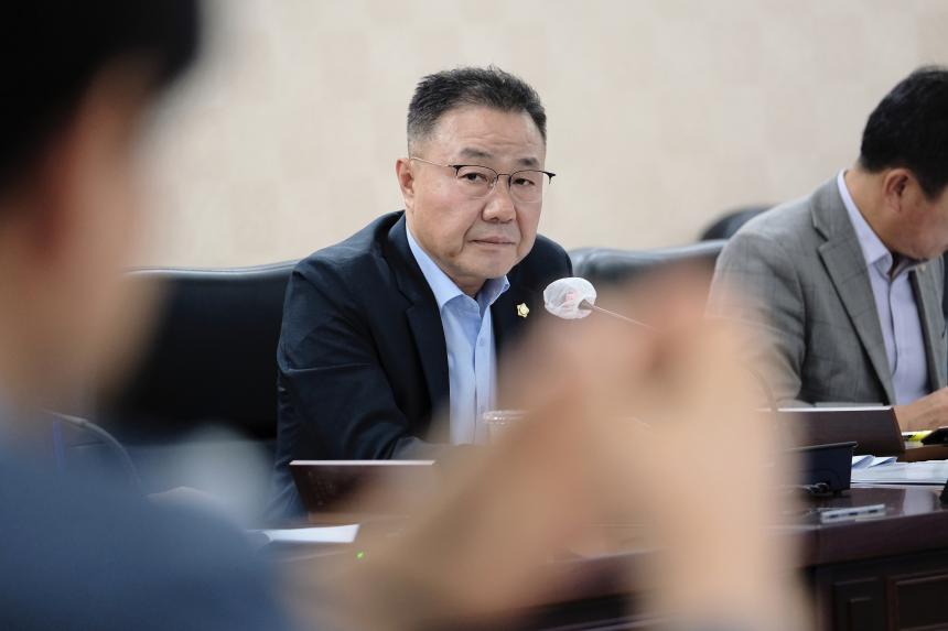 행정건설위원회 제1차~3차 - 제270회 마포구의회 임시회 - 7