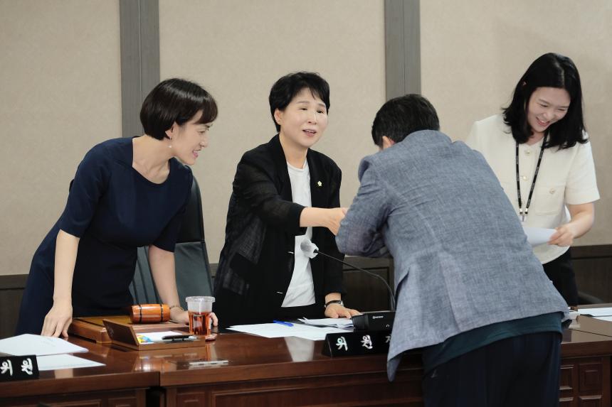 예산결산특별위원회 - 제270회 마포구의회 임시회 - 4