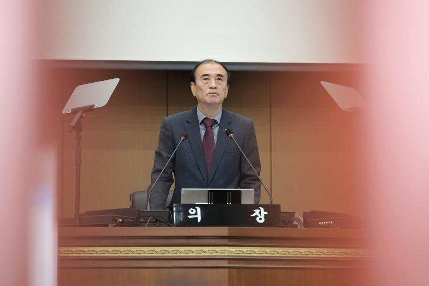 제1차 본회의 - 제272회 제2차 정례회 - 4