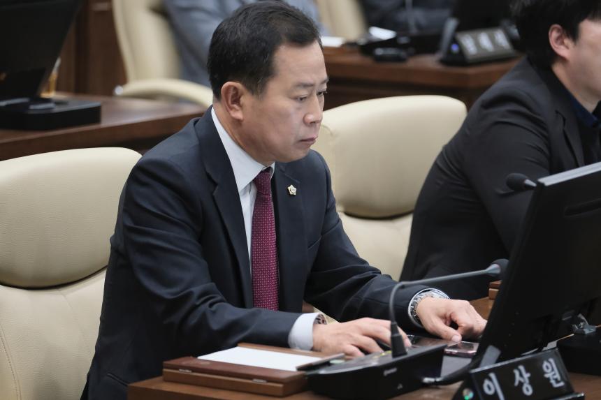 제1차 본회의 - 제272회 제2차 정례회 - 1