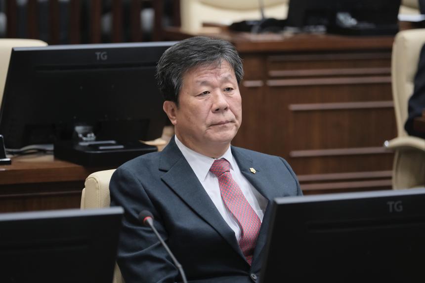 제1차 본회의 - 제272회 제2차 정례회 - 1