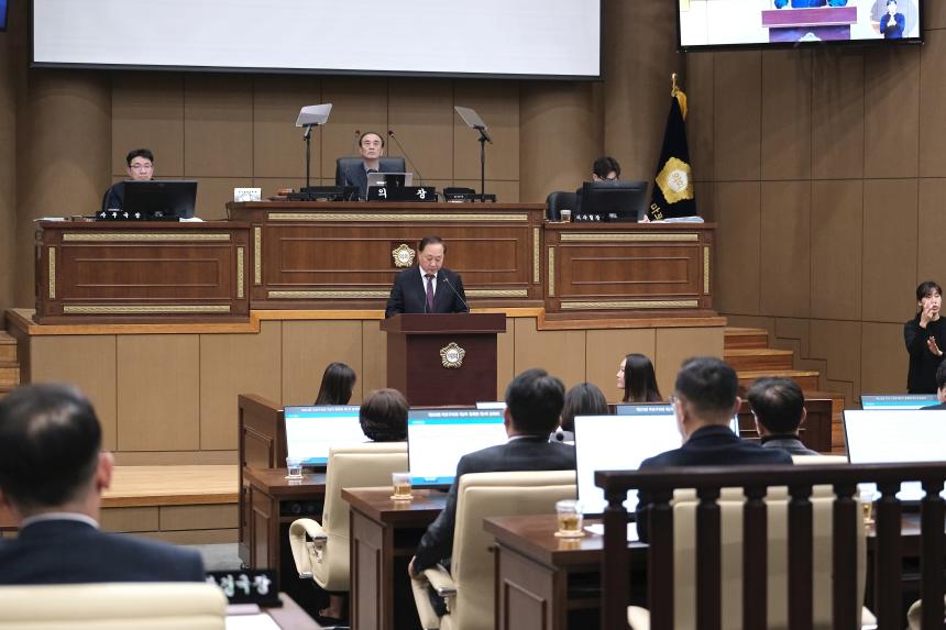 제1차 본회의 - 제272회 제2차 정례회 - 4