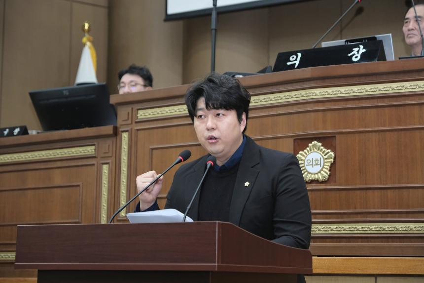 제1차 본회의 - 제272회 제2차 정례회 - 4