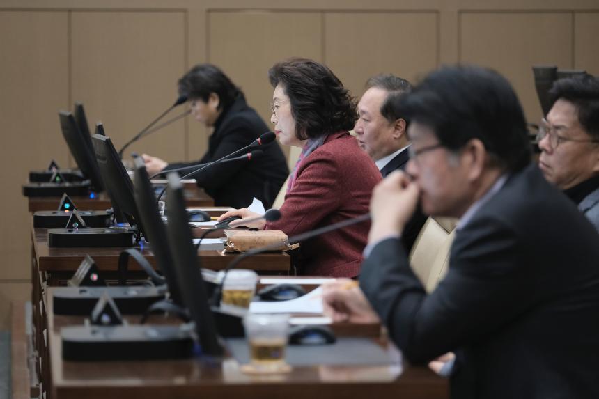 제1차 본회의 - 제272회 제2차 정례회 - 2