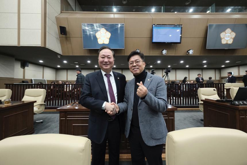 제1차 본회의 - 제272회 제2차 정례회 - 8