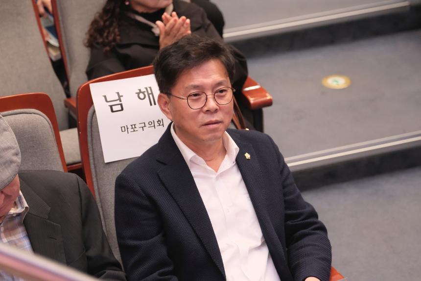 일성여중고 출판기념회-빛을 향하여 37