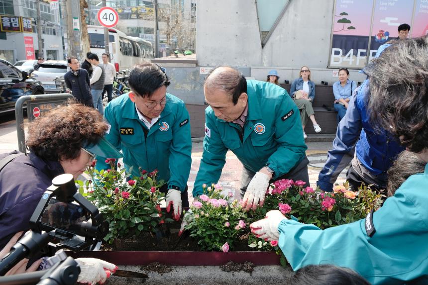 제80회 식목일 기념 나무심기 행사 - 2